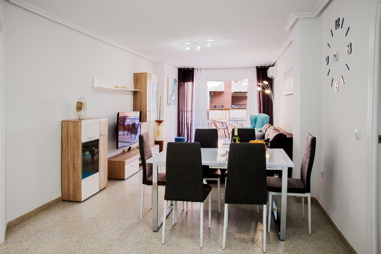 Holiday Royal Suite Concordia Torrevieja Exterior foto